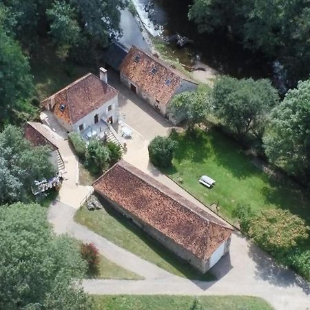 Vila Le Moulin Du Cluzeau Thollet Exteriér fotografie