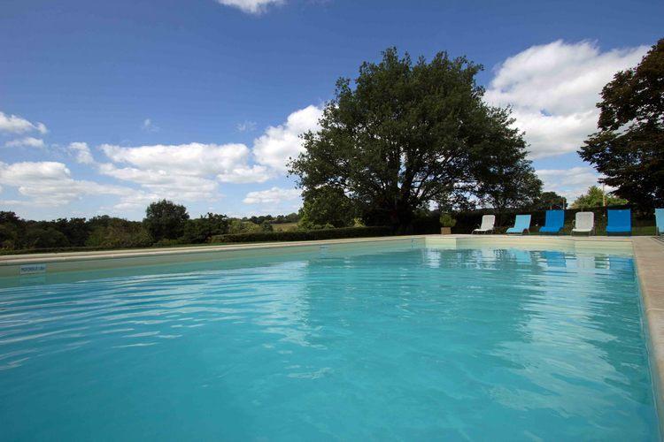 Vila Le Moulin Du Cluzeau Thollet Exteriér fotografie